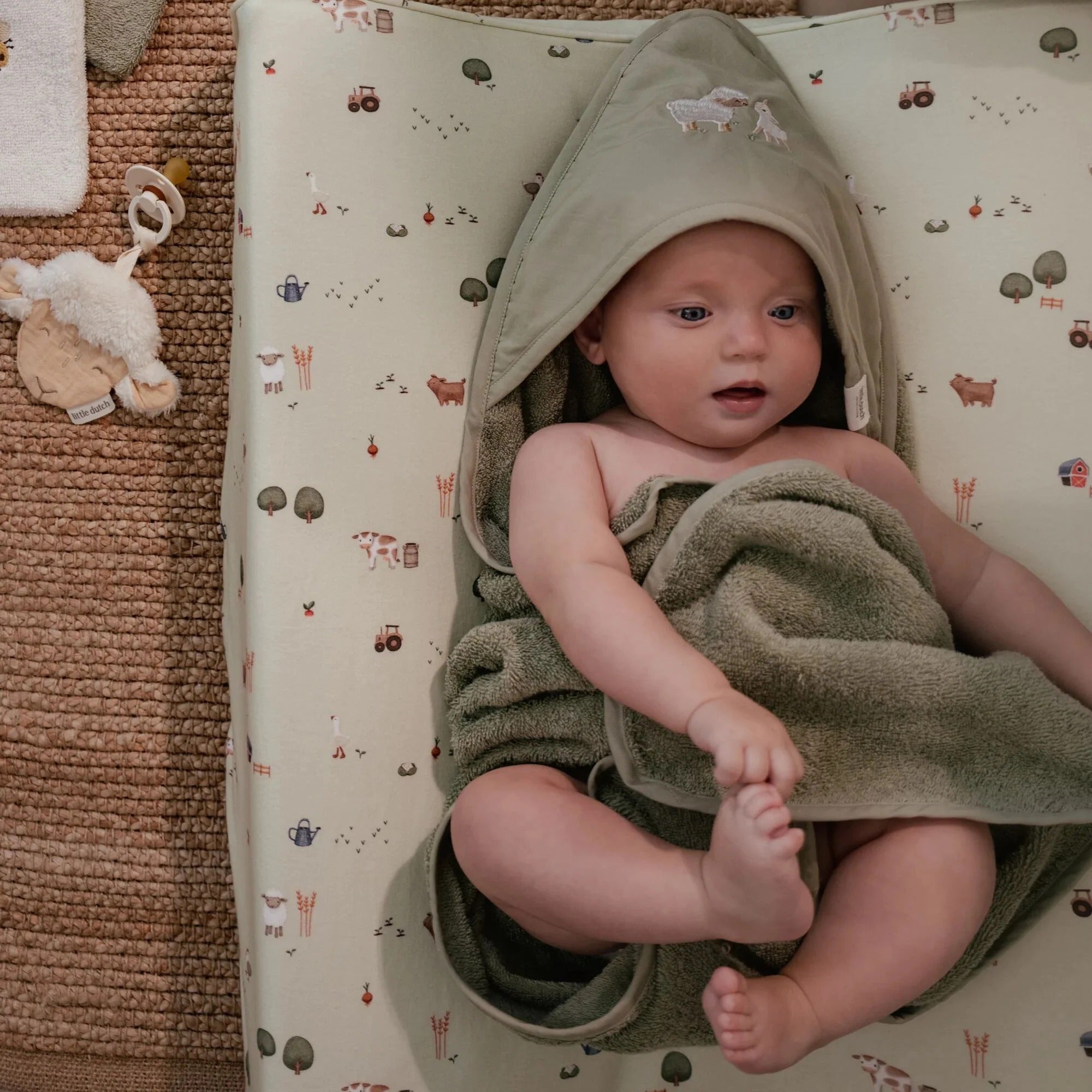 Toalha com capuz Little Farm