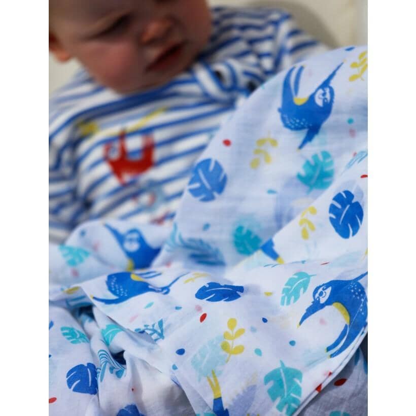 Musselina swaddle papagaio azul 120 cm Muslin Piccalilly 