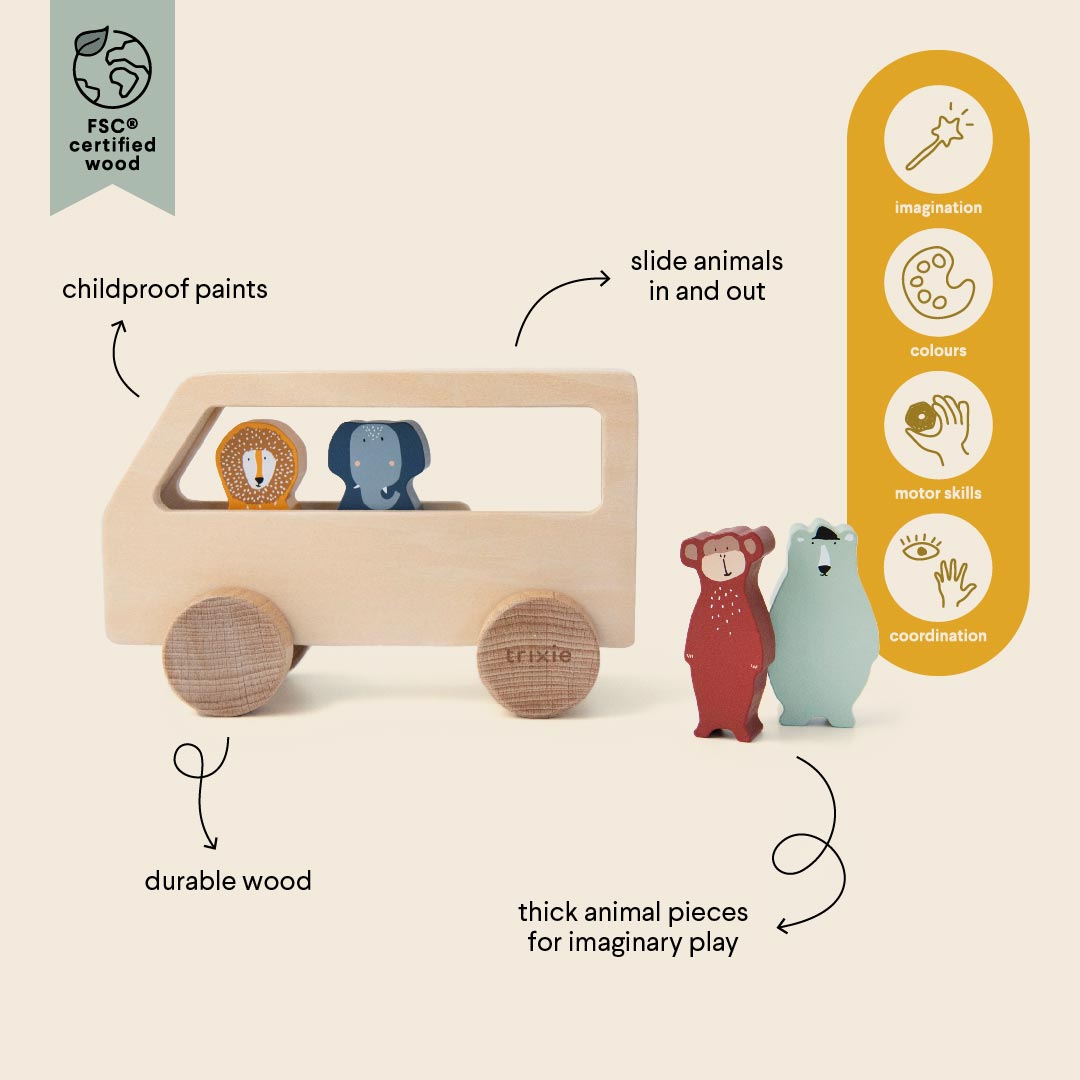 Autocarro de madeira com animais