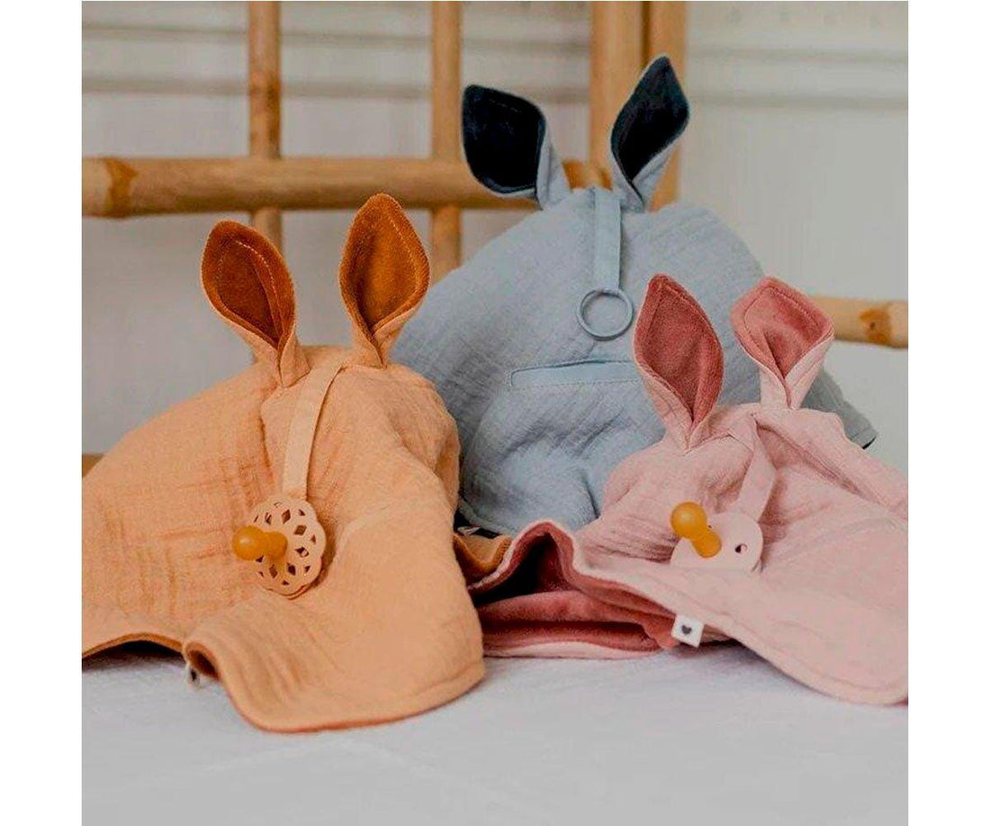 Doudou canguru dusty pink Doudou Bibs