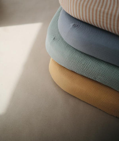 Lençol tradewinds para berço Sheet mushie 