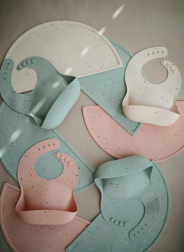 Silicone place mat cambridge blue confetti meal mushie 