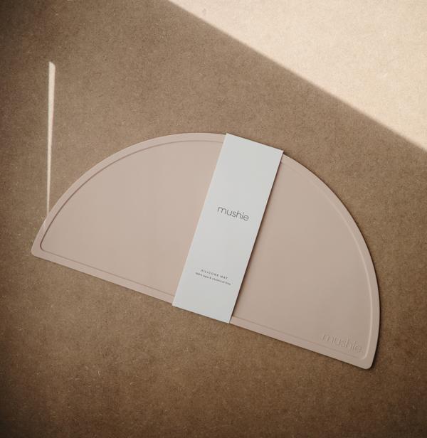 Silicone place mat blush meal mushie