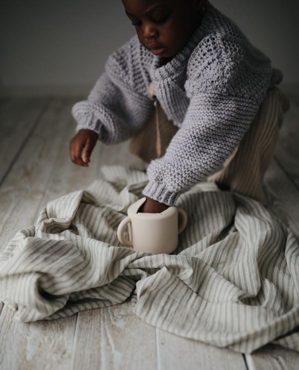 Snack cup cloudy mauve mushie meal mushie 