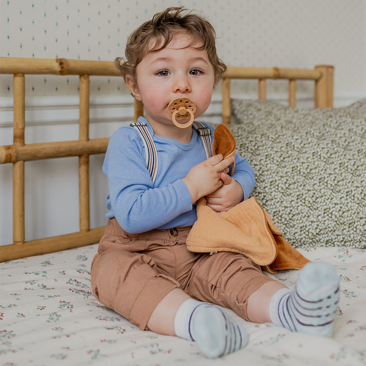 Doudou canguru blush Doudou Bibs 