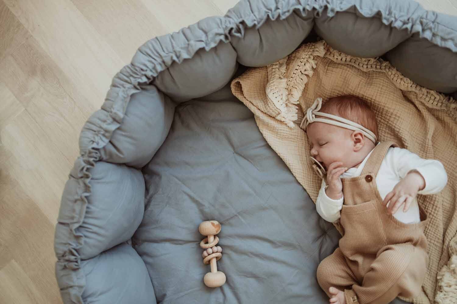 Tapete BLOMM dusty blue Play&amp;Go 