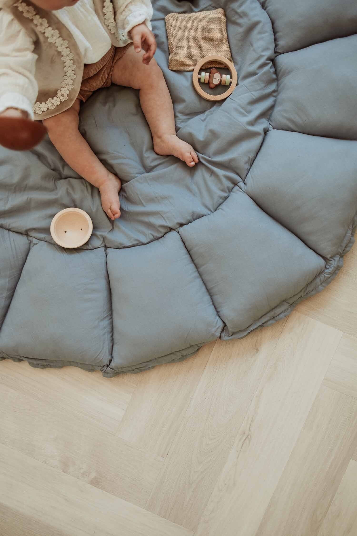 Tapete BLOMM dusty blue Play&amp;Go 