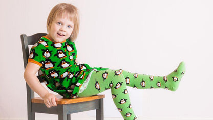 Penguin tights tights Naperonuttu 