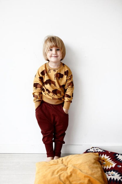 Sweatshirt bison on mustard Tops Malinami 