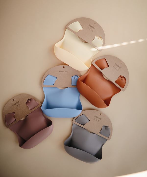 Silicone baby bib powder blue mushie bib mushie 
