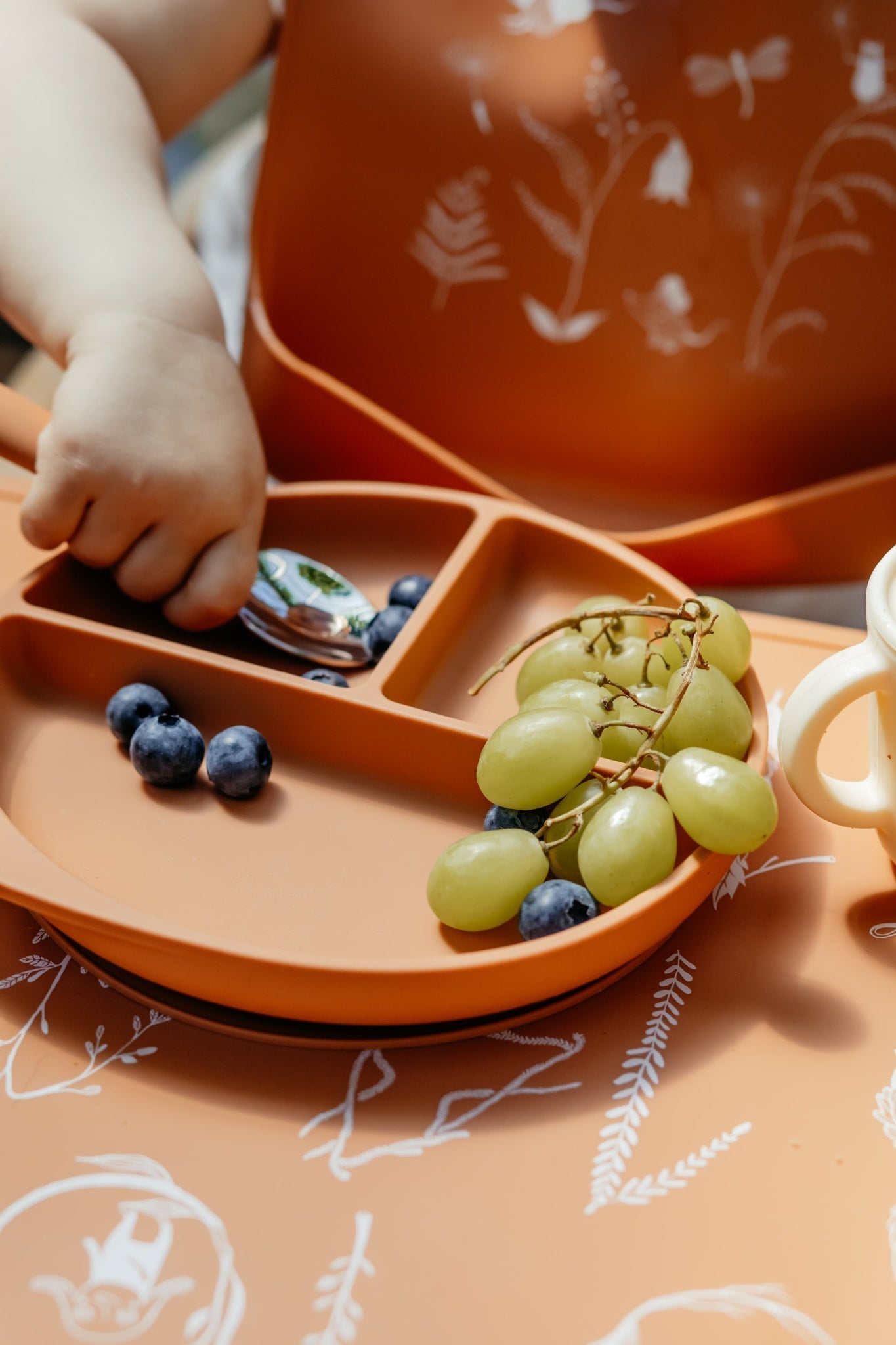 Suction plate vintage Lille Vilde dinnerware LIlle Vilde 