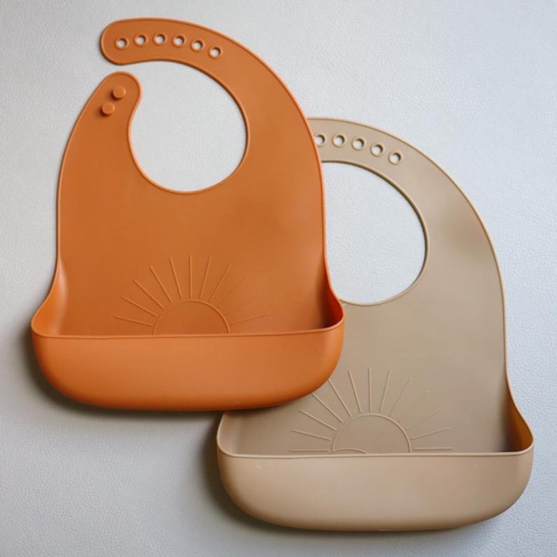 2-pack silicone baby bib sun Lille Vilde bib LIlle Vilde 