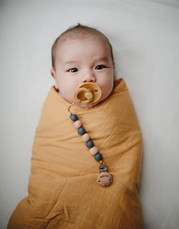 Muslin swaddle tawny birch mushie muslin mushie 