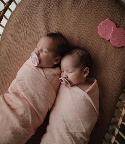 Muslin swaddle blush mushie muslin mushie 