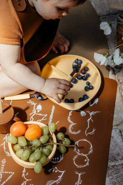 Suction plate sage Lille Vilde dinnerware LIlle Vilde 